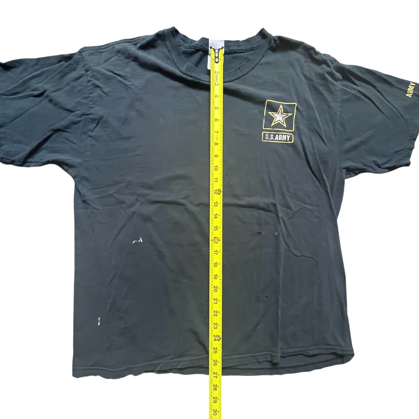 VINTAGE US Army Thrashed T-Shirt (Large)