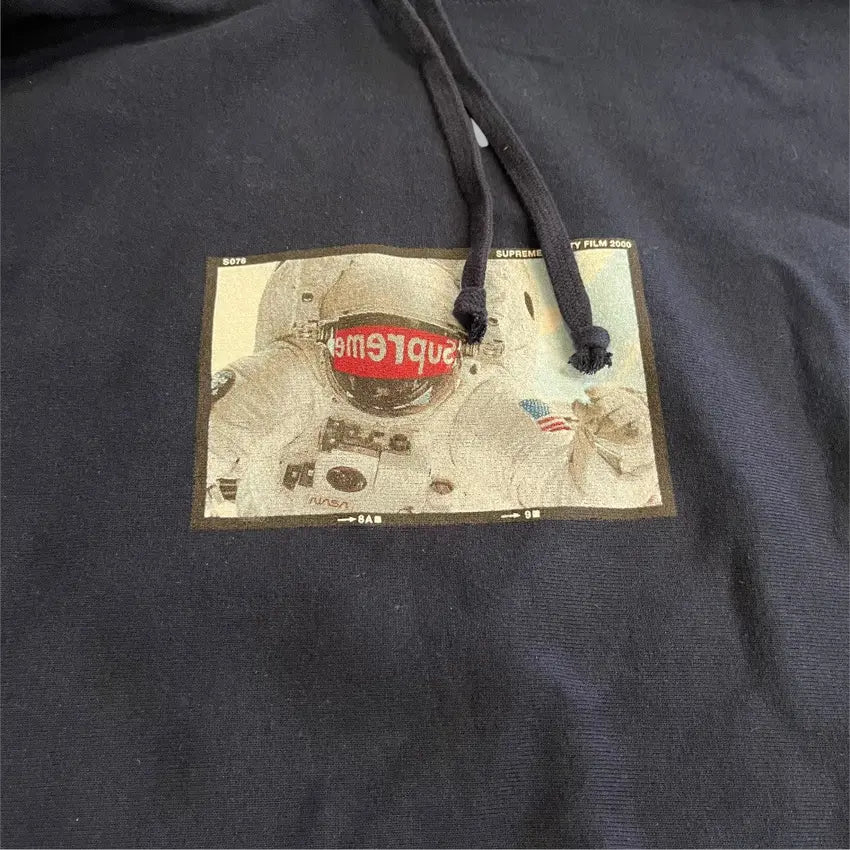 Supreme Astronaut Hoodie Sweatshirt - Navy (XL)