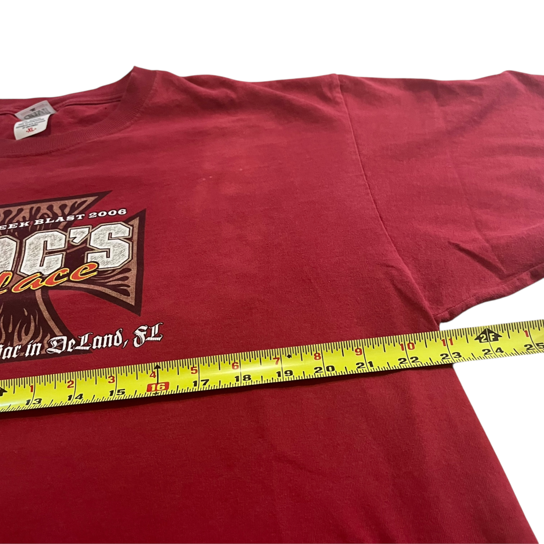 VINTAGE Doc’s Bar Bike Week 2006 T Shirt (XL)