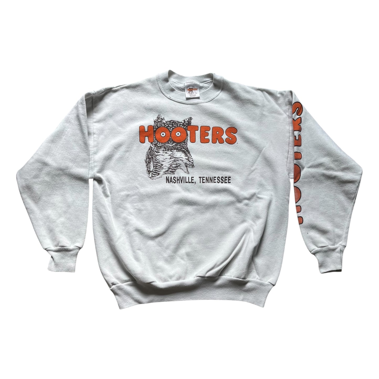 VINTAGE Hooters Nashville Tennessee Crewneck Sweatshirt - White (XL)