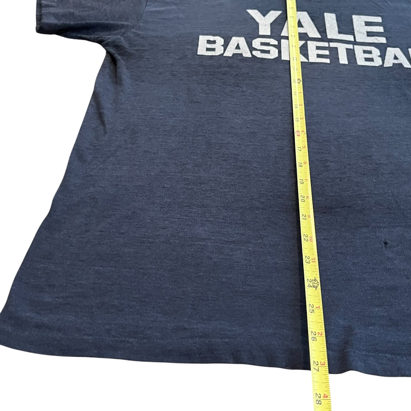 VINTAGE 1980s Blue Tag Nike Yale Basketball T Shirt (XL)