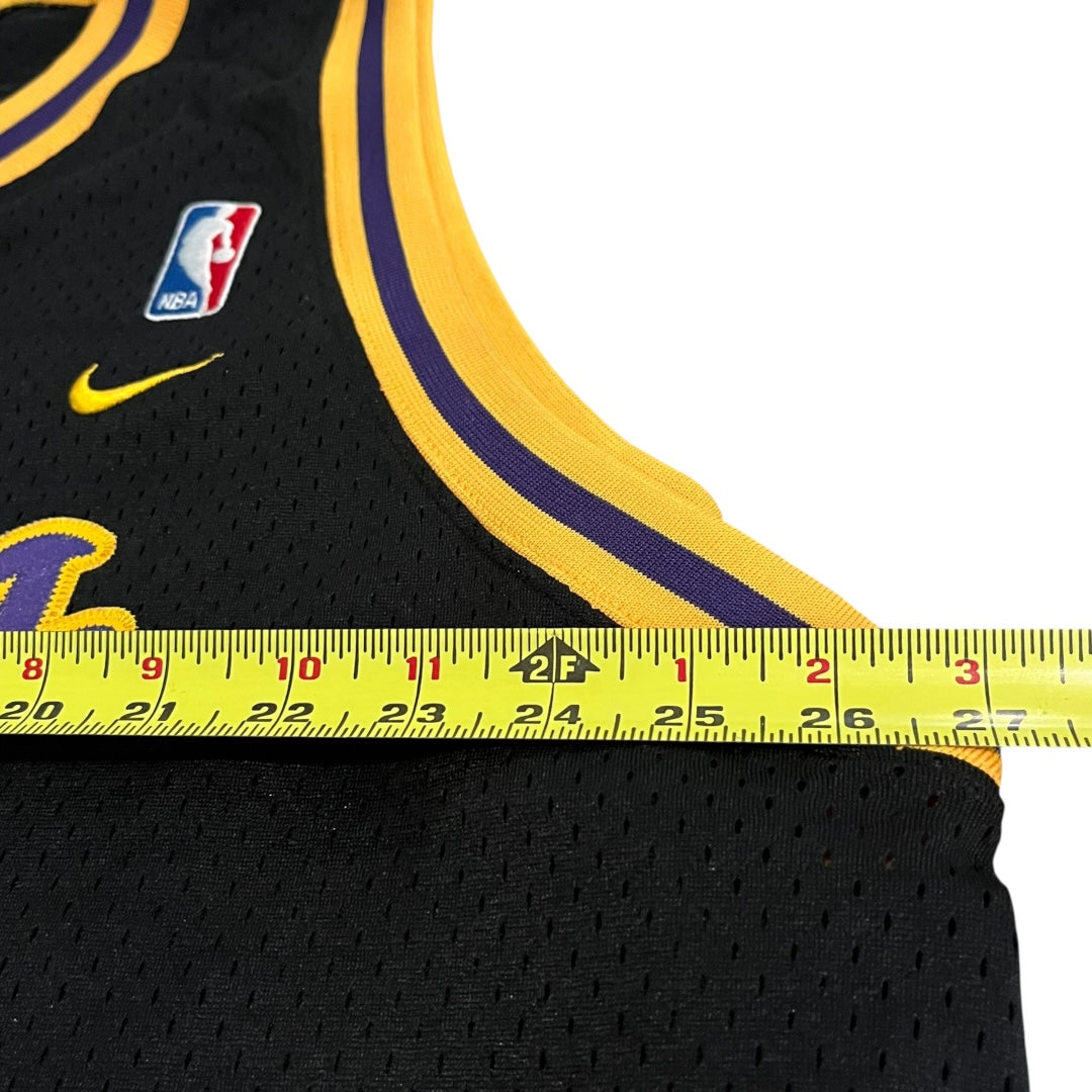 VINTAGE Nike Los Angeles Lakers Kobe Bryant #8 Jersey (3XL)