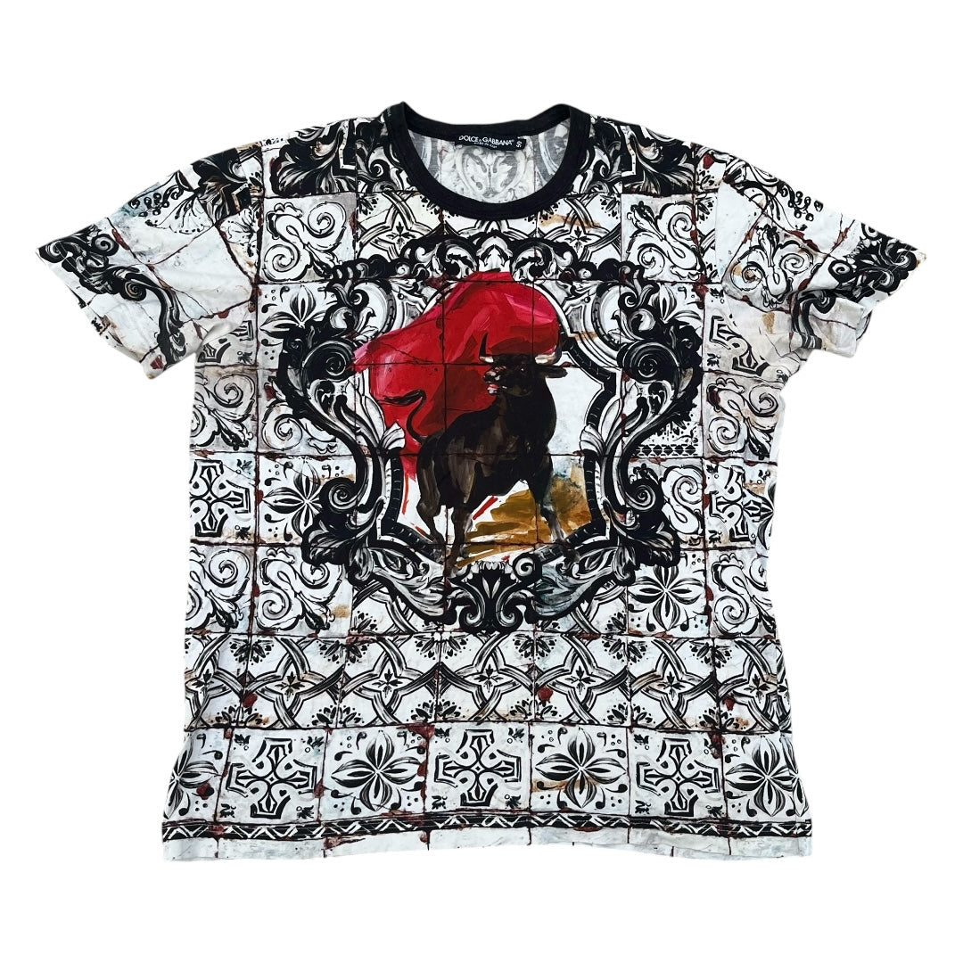 Dolce & Gabbana All Over Print Bull T Shirt (size 50 / Medium)