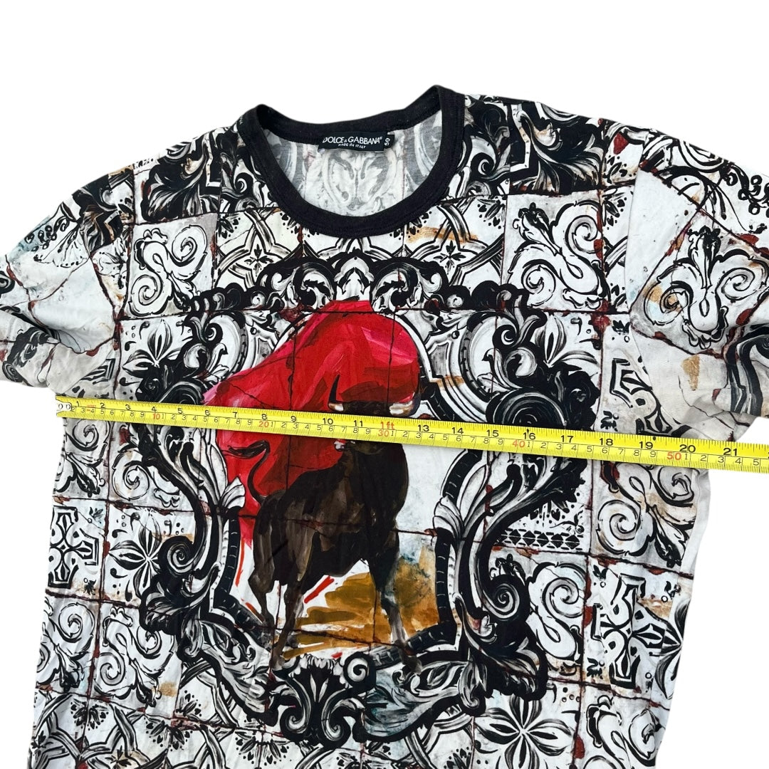 Dolce & Gabbana All Over Print Bull T Shirt (size 50 / Medium)