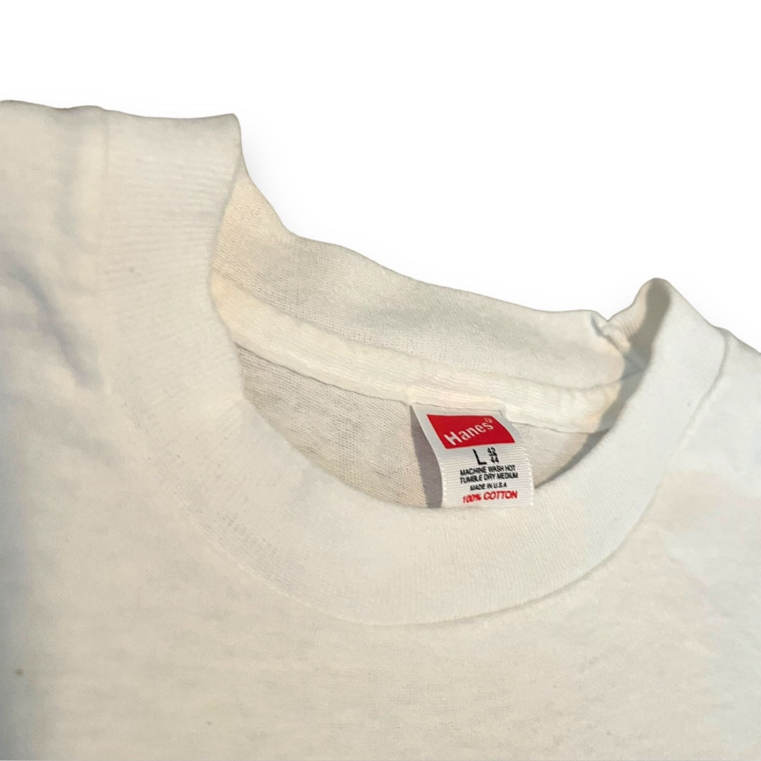 VINTAGE Saudi Arabia Tourist T-Shirt - White (Large)